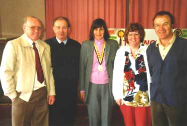 SpDay2001-1.jpg (11110 bytes)